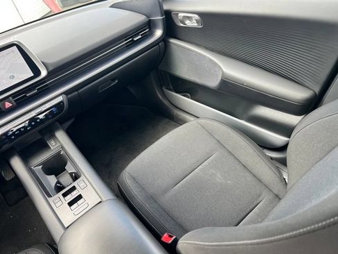 Used 2024 Hyundai Ioniq 6 SE RWD image 13