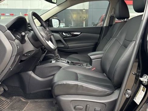 Used 2022 Nissan Rogue Sport SL w/ Premium Package AWD/4WD image 5