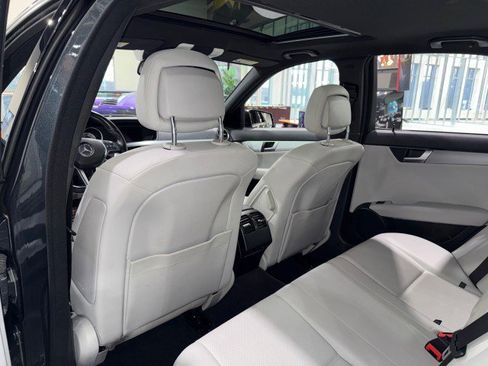 Used 2014 Mercedes-Benz C 250 Sedan image 10