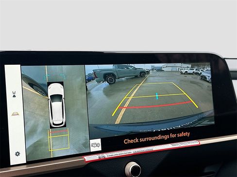 New 2025 Toyota Crown Signia image 14