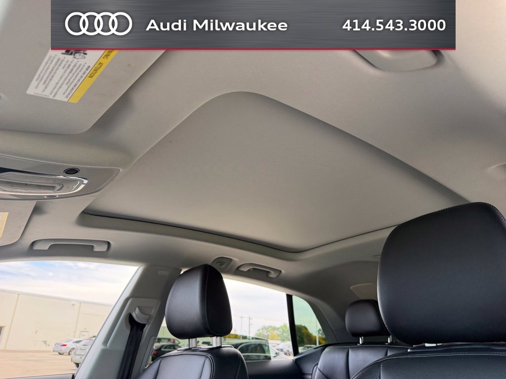 Used 2023 Audi Q8 Premium Plus w/ Premium Plus Package AWD/4WD image 21