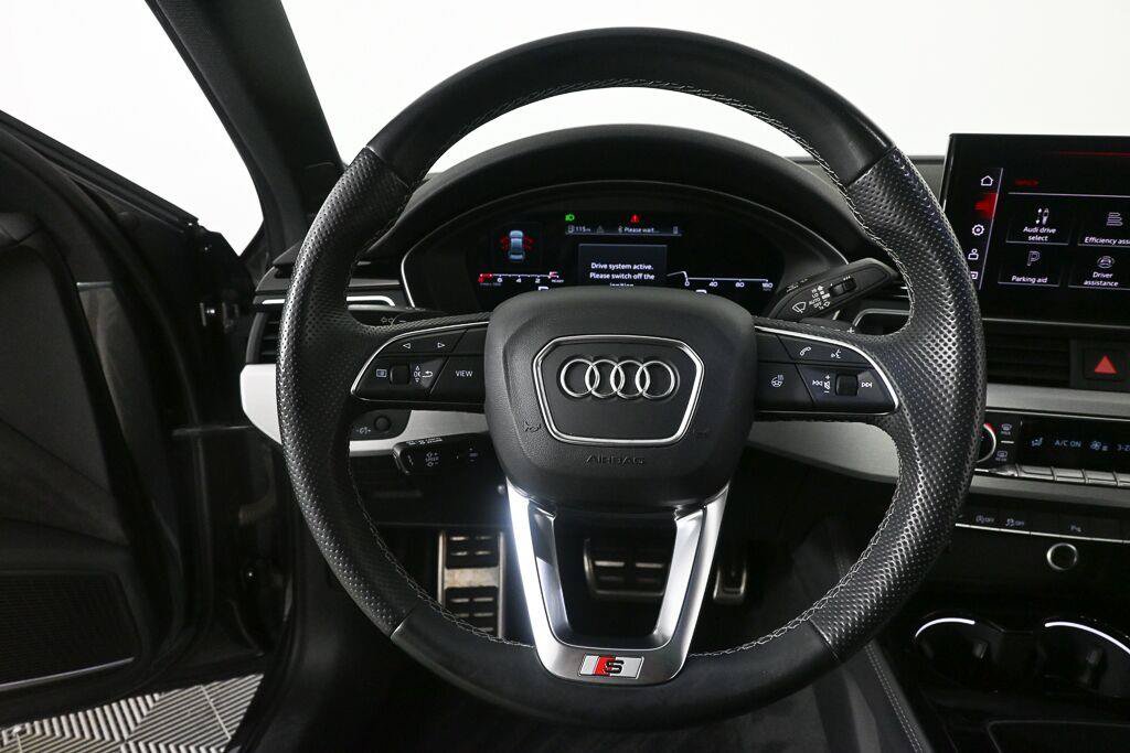 Used 2021 Audi A4 2.0T Premium Plus w/ Premium Plus Package AWD/4WD image 2