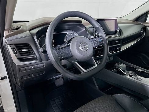 Used 2023 Nissan Rogue SV AWD/4WD image 9