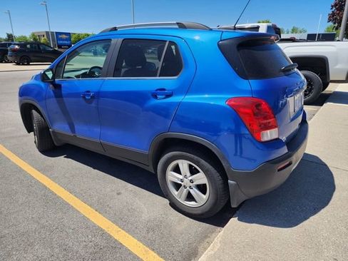 Used 2016 Chevrolet Trax LT w/ LT Convenience Package FWD image 6