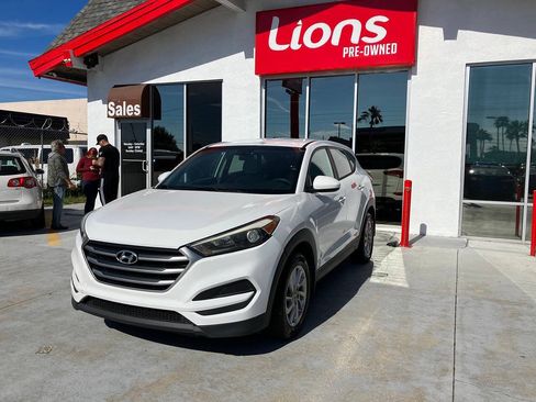 Used 2017 Hyundai Tucson SE FWD image 3