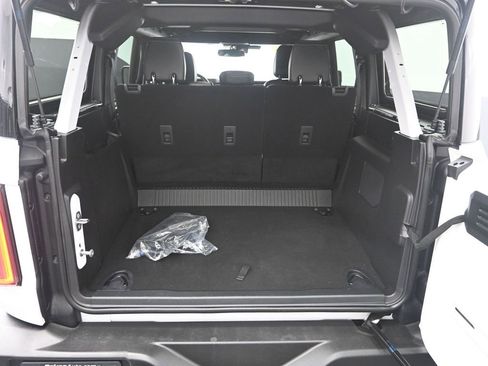 Used 2025 Ford Bronco Outer Banks image 34