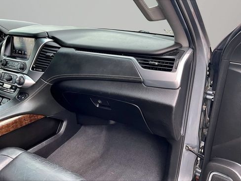 Used 2019 Chevrolet Tahoe LT AWD/4WD image 17