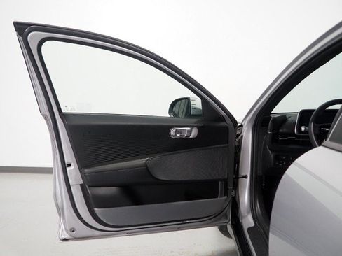 Used 2025 Hyundai Ioniq 6 SE RWD image 47