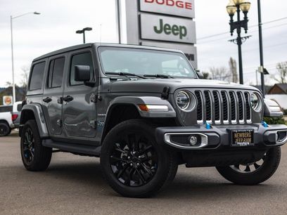 Used 2022 Jeep Wrangler Unlimited Sahara w/ Cold Weather Group