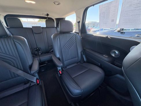Used 2026 Hyundai Palisade SEL FWD image 41