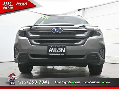 Used 2025 Subaru Forester Premium image 20