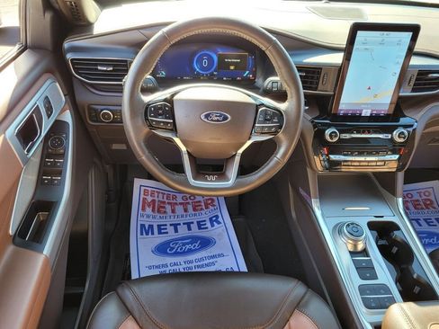 Used 2024 Ford Explorer King Ranch w/ Technology Package RWD image 7