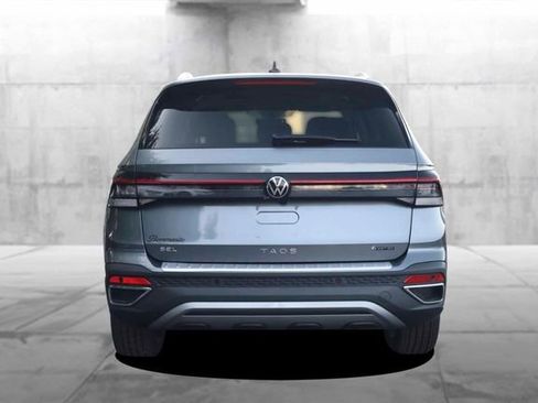 New 2025 Volkswagen Taos SEL image 6