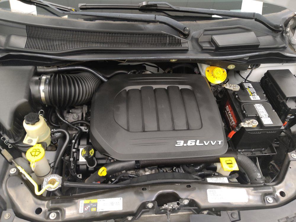 Used 2016 Dodge Grand Caravan American Value Package w/ UConnect Hands-Free Group FWD image 30