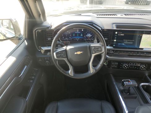 Certified 2022 Chevrolet Silverado 1500 LTZ image 18