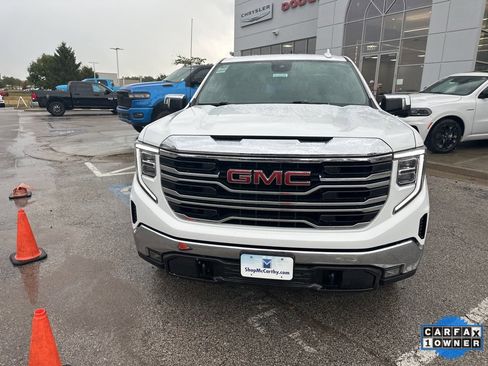 Used 2024 GMC Sierra 1500 SLT image 10