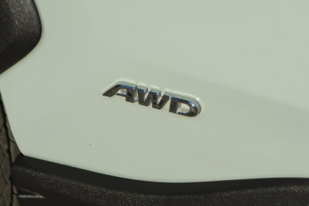 Used 2021 Toyota RAV4 XLE Premium AWD/4WD image 47
