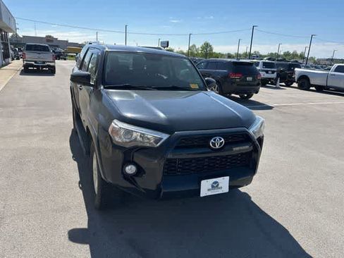 Used 2015 Toyota 4Runner SR5 image 25