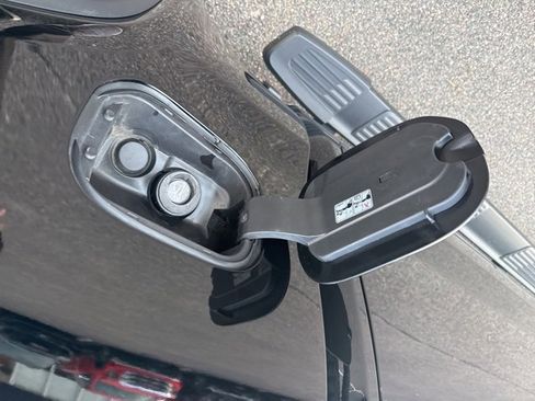 Certified 2023 GMC Sierra 1500 Elevation w/ Elevation Premium Package image 10