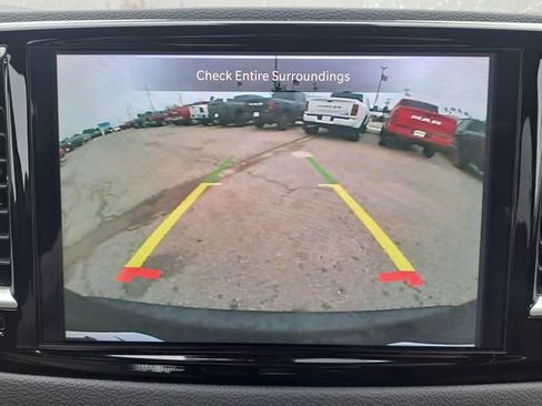 Used 2025 Chrysler Pacifica Select FWD image 24