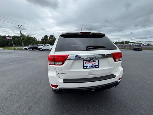 Used 2012 Jeep Grand Cherokee Laredo RWD image 5