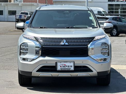 Used 2024 Mitsubishi Outlander SE FWD image 9