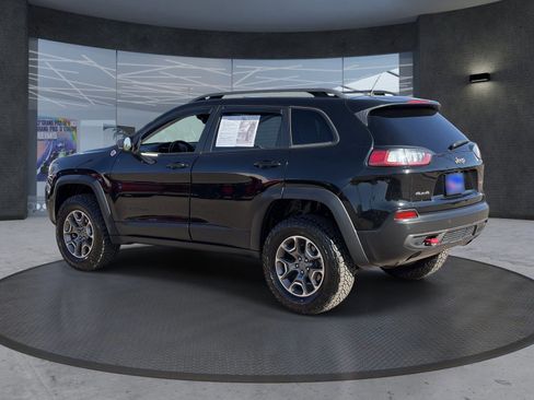 Used 2021 Jeep Cherokee Trailhawk AWD/4WD image 4