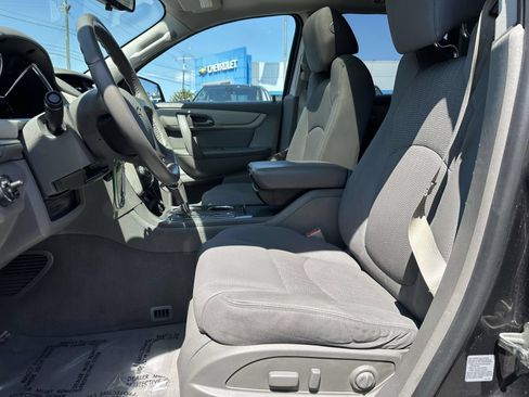 Used 2014 Chevrolet Traverse LT w/ All-Star Edition FWD image 22
