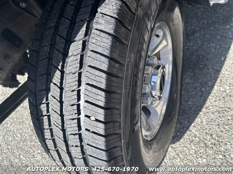 Used 1999 Ford F250 Lariat AWD/4WD image 36
