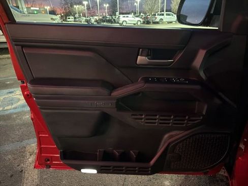 Used 2024 Toyota Tacoma TRD Sport image 16