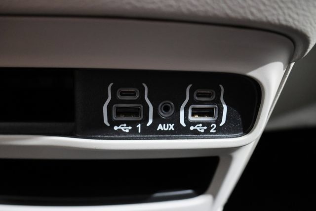 Used 2023 Chrysler Voyager LX FWD image 28