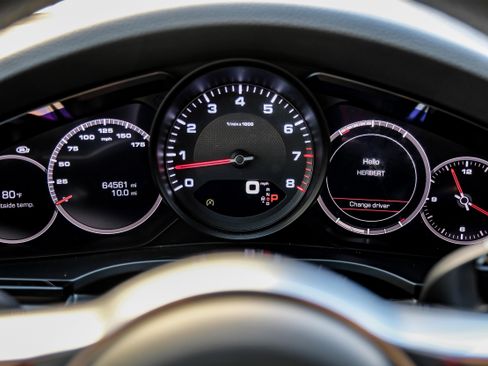 Used 2020 Porsche Cayenne image 21