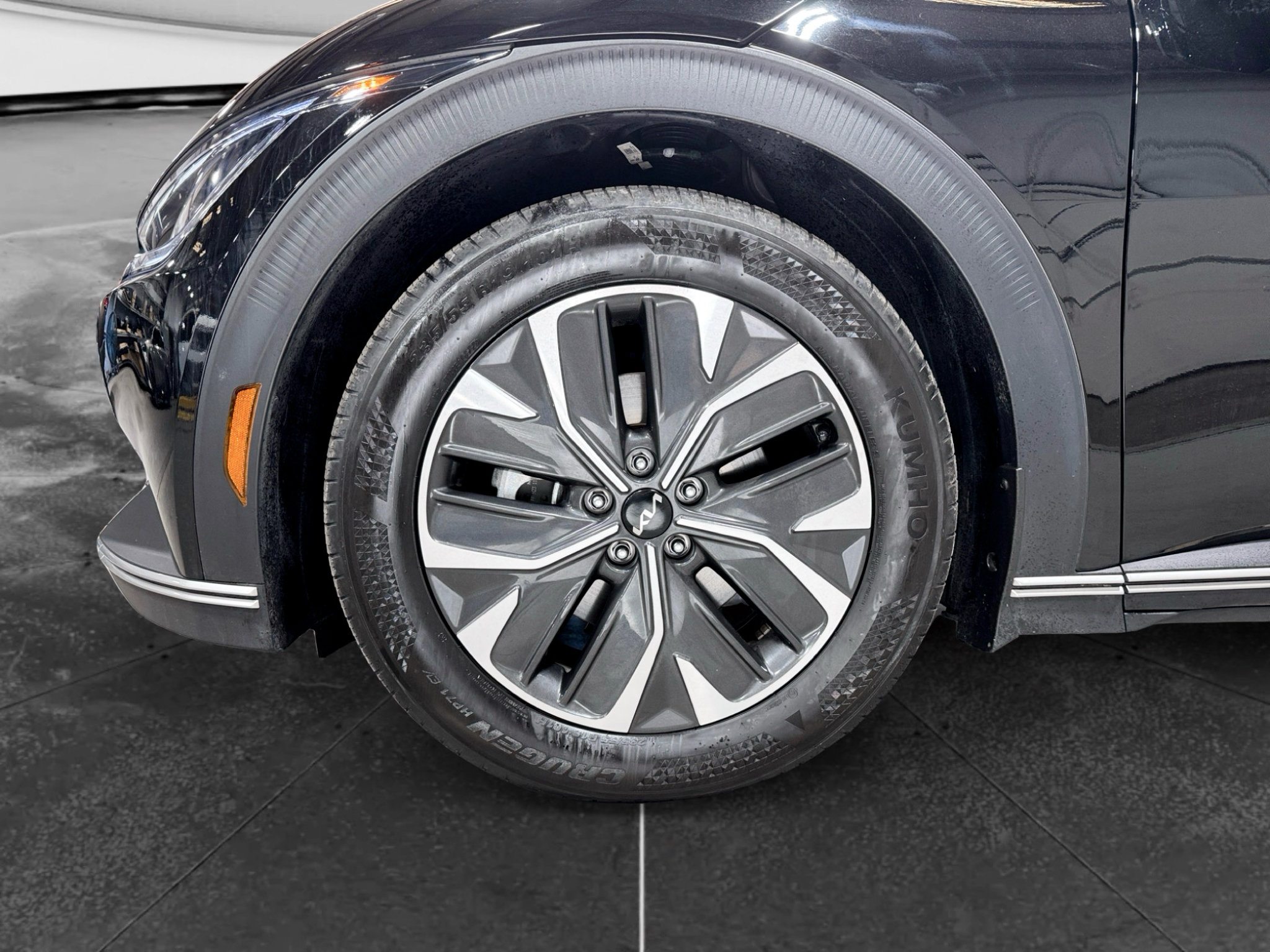 Used 2024 Kia EV6 Light AWD/4WD image 32