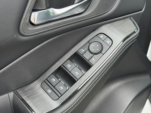 New 2026 Nissan Rogue SV image 15