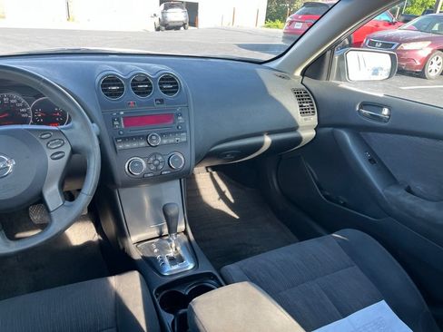 Used 2010 Nissan Altima 2.5 S FWD image 26