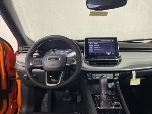 New 2026 Jeep Compass Limited image 18