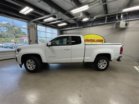 Used 2022 Chevrolet Colorado LT w/ Fleet Safety Package RWD image 2