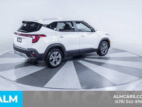 Used 2026 Kia Seltos LX FWD image 10