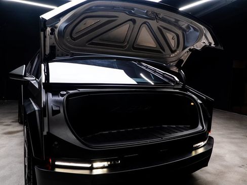 Used 2026 Tesla Cybertruck AWD Crew Cab image 7