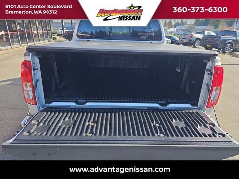 Used 2019 Nissan Frontier SV image 18