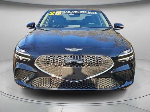 Used 2025 Genesis G70 2.5T image 5