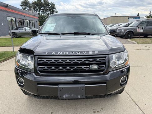 Used 2015 Land Rover LR2 AWD/4WD image 2