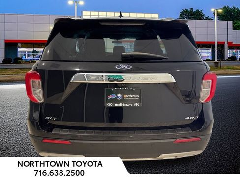Used 2022 Ford Explorer XLT w/ Equipment Group 202A image 20