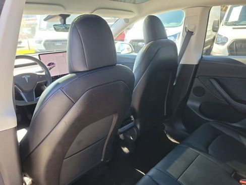 Used 2020 Tesla Model Y Long Range image 10