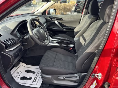 Used 2025 Mitsubishi Eclipse Cross ES image 24