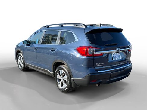 Certified 2023 Subaru Ascent Premium w/ Convenience Package image 3