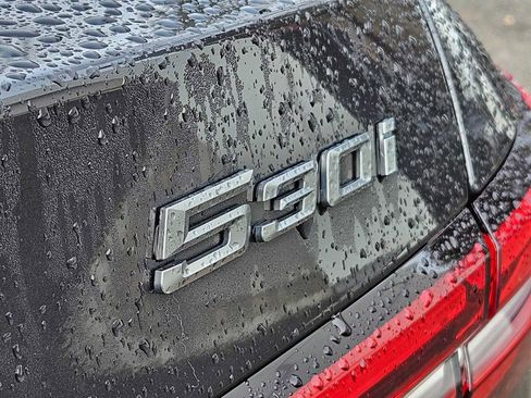 Used 2024 BMW 530i xDrive w/ Convenience Package image 34