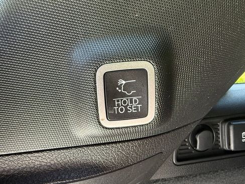 Used 2023 Jeep Grand Cherokee Summit w/ Adv Protech Group IV AWD/4WD image 19
