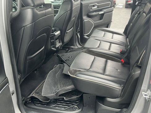 Used 2019 RAM 1500 Laramie image 29