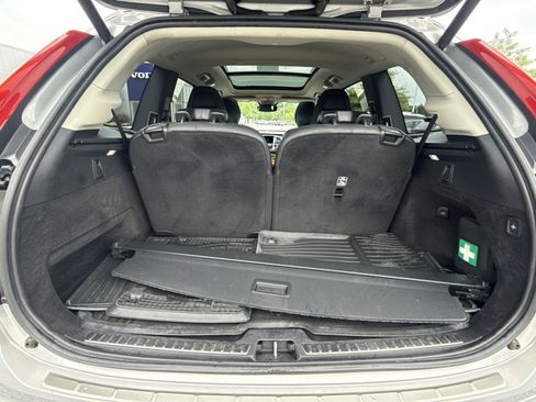 Used 2023 Volvo XC90 B6 Plus w/ Protection Package Premier AWD/4WD image 27